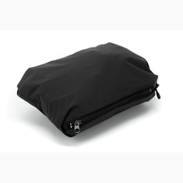 CUBE Blackline sadehousut
